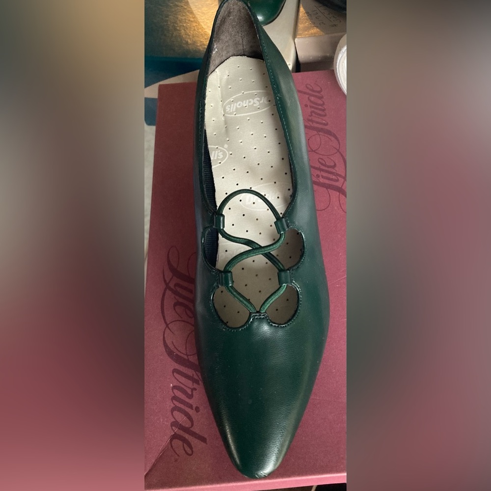 Woman shoes